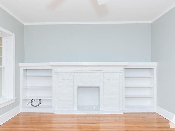 2nd image of 1523 W Rosemont Ave #3 L