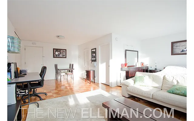 Rented by Douglas Elliman | media 14