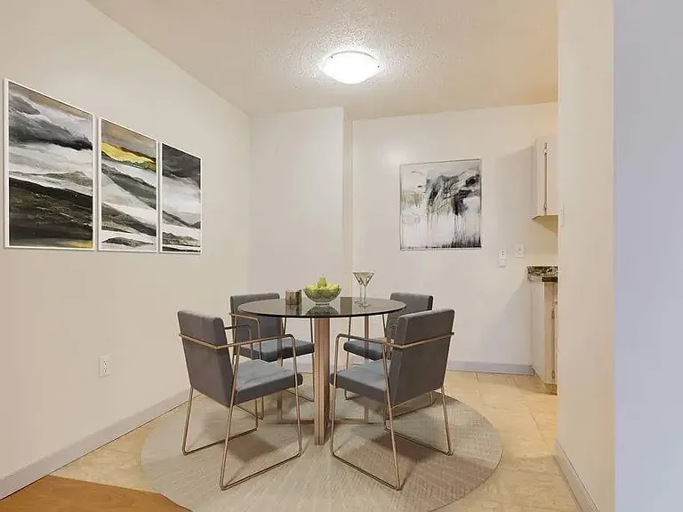 46 Carswell Rd SE — Photo 3