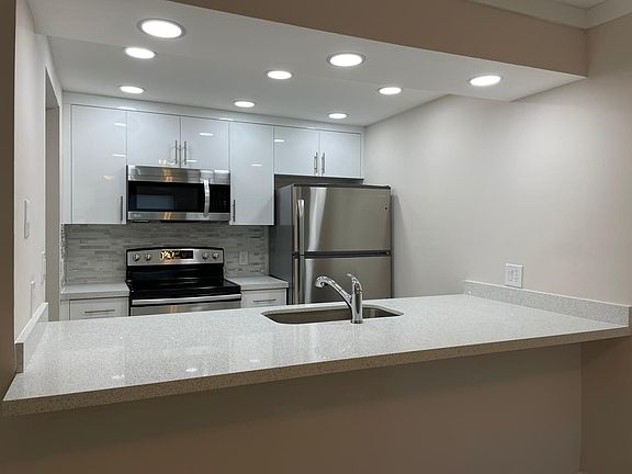 2nd image of 8160 Geneva Ct APT 205