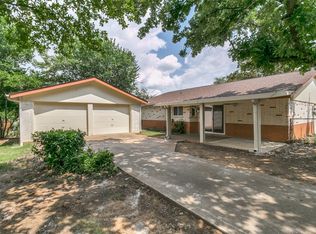 1032 Shady Oak Dr, Grapevine, TX 76051