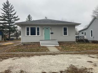 417 N Madison St, Pittsfield, IL 62363