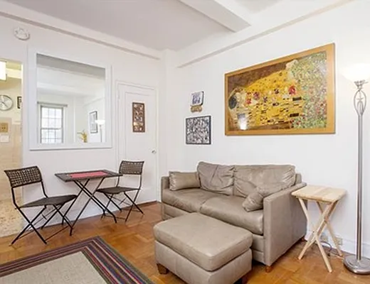 Sold by Nest Seekers International | media 2