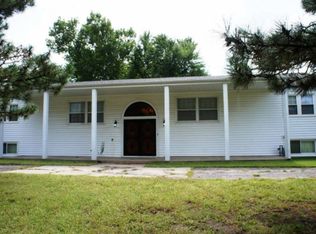 310 S Summitlawn Dr, Wichita, KS 67209