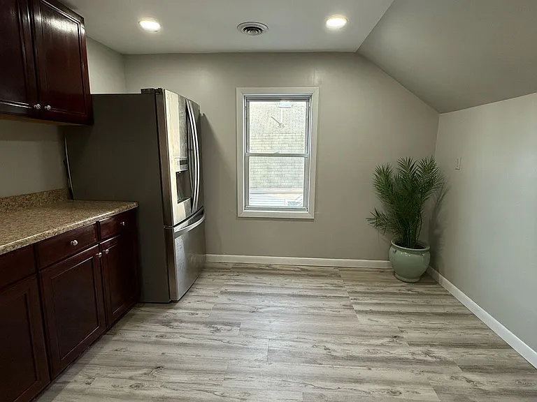 18 Water St #2 — Photo 3