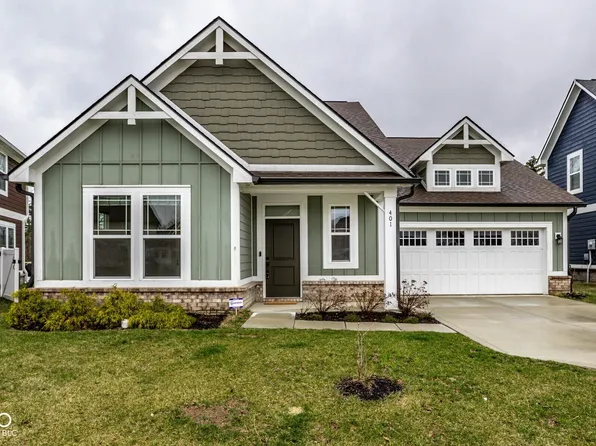 401 Thomas Point Dr, Fortville, IN 46040