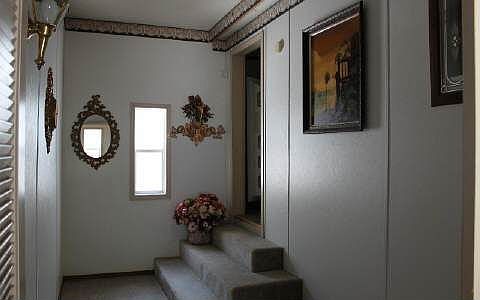 2nd image of 133 Edgewater Dr