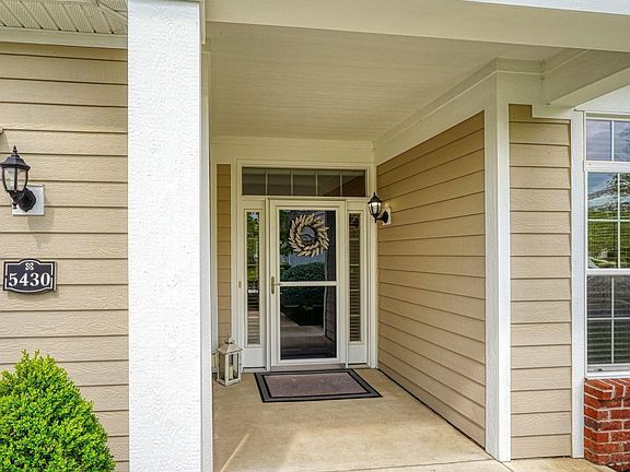 3rd image of 5430 Welbourne Pl