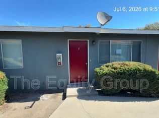 620 N Blackstone St APT 4, Tulare, CA 93274