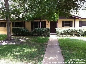 1st image of 1004 Oakridge Dr