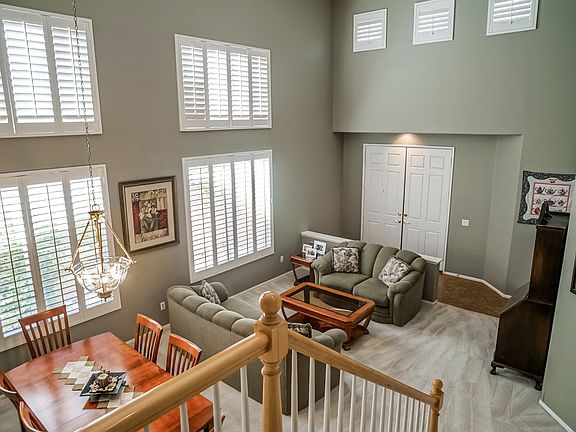 3rd image of 27618 Woodfield Pl
