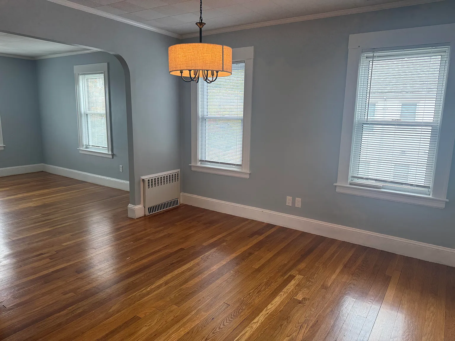 2 bed, 1000 sqft, $2,550 — Photo 2