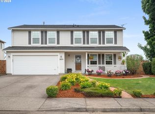 33775 SE Davona Dr, Scappoose, OR 97056
