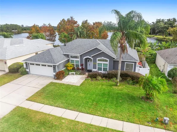 906 Lake Lindley Dr S, Deland, FL 32724