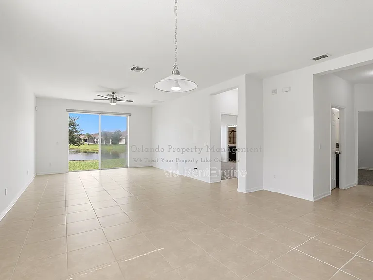 3912 Wind Dancer Cir — Photo 10