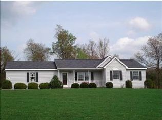 4042 Peterboro Rd, Cazenovia, NY 13035