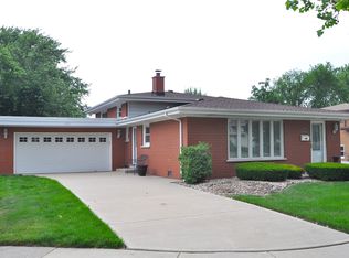 852 E 165th St, South Holland, IL