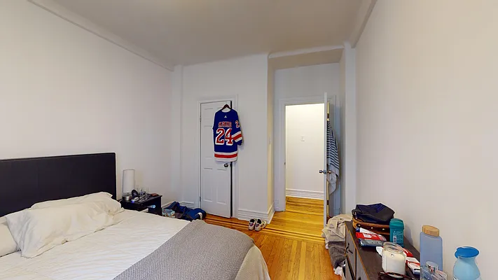 Rented by Bond New York | media 18