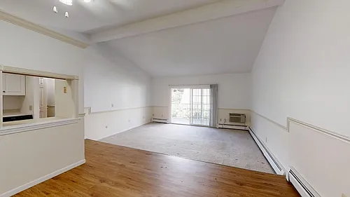 Floor plan Intl-528-1