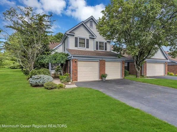 17 Rawson Circle, Ocean Twp, NJ 07712