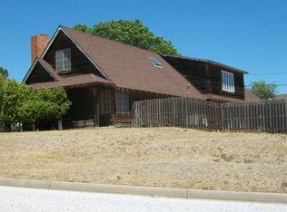 312 N Gray St, Lefors, TX 79054