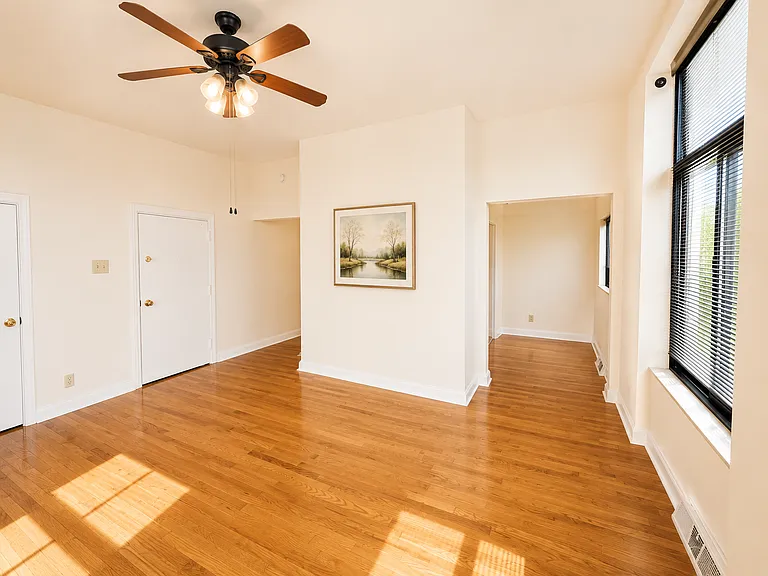 735 N Highland Ave #3 — Photo 19