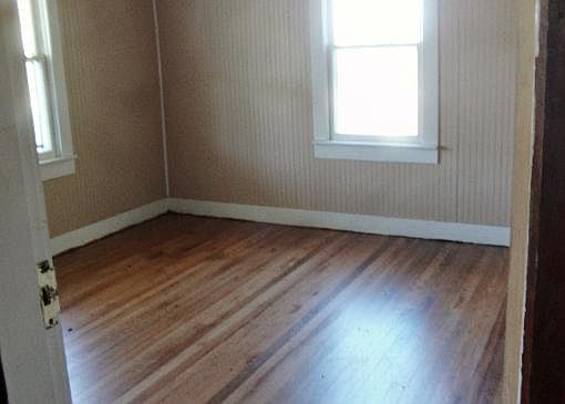 5th image of 3005 Granville Hwy