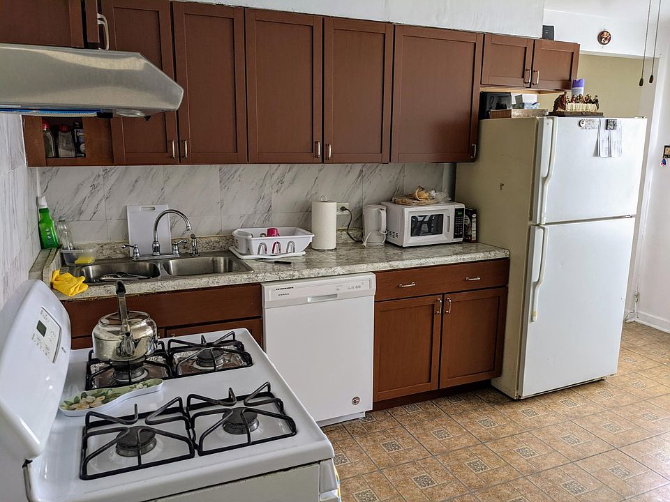 1st image of 8143 N Kilpatrick Ave #2A