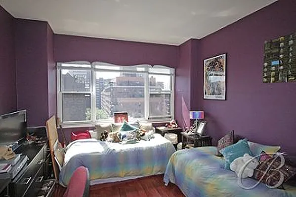 Sold by Bellmarc Realty | media 2