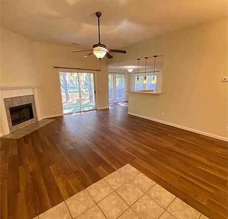 5th image of 111 Laurens Ln