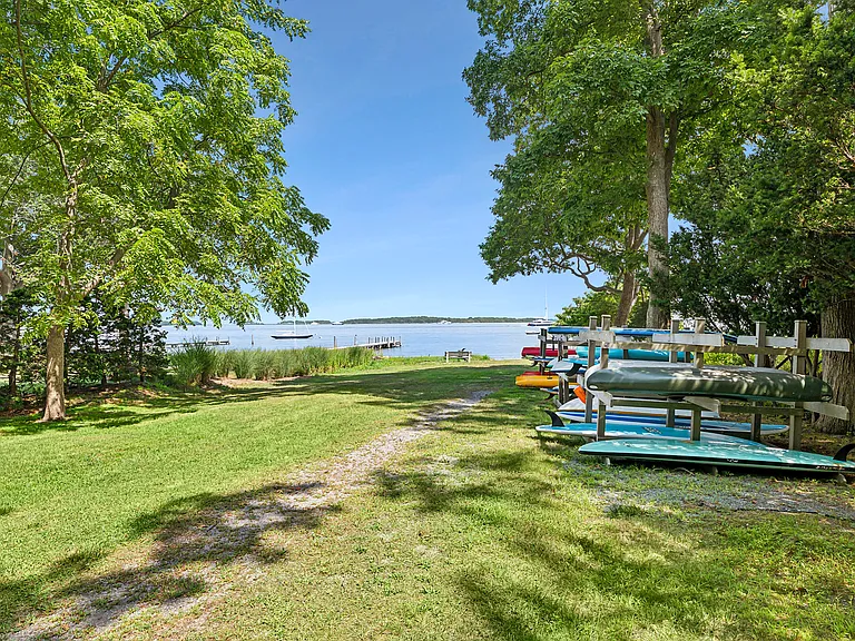 3 Shelter Island Ave — Photo 11