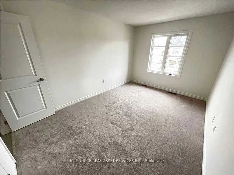 33 Macpherson St — Photo 21