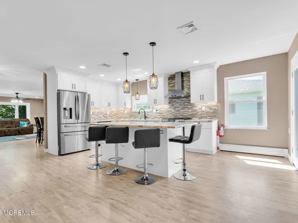 363 Barbados Drive N, Toms River, NJ 08757