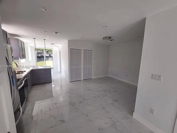3rd image of 7245 SW 21st St