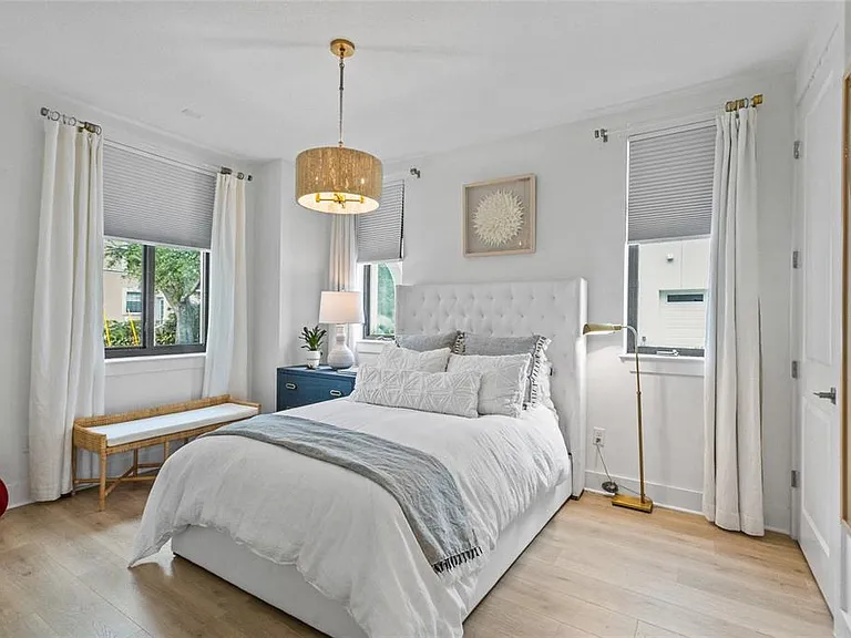 758 Highland Ave #13 — Photo 5