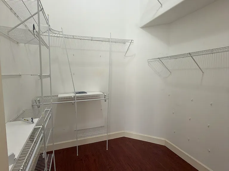 Primary_Closet