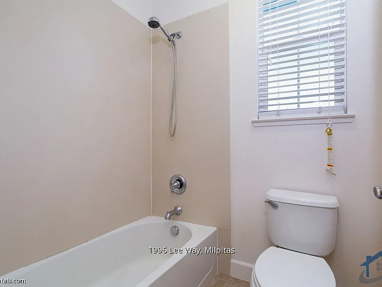 1996 Lee Way — Photo 7