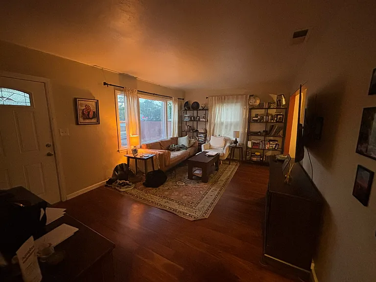 7290 University Ave — Photo 6