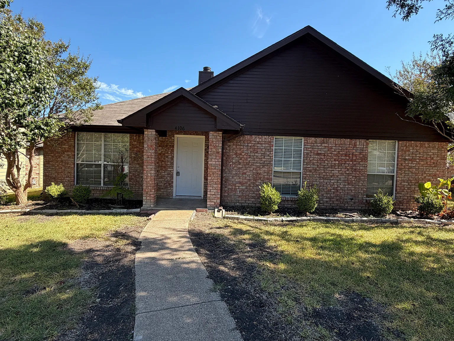 3 bed, 1019 sqft, $1,795 — Photo 3