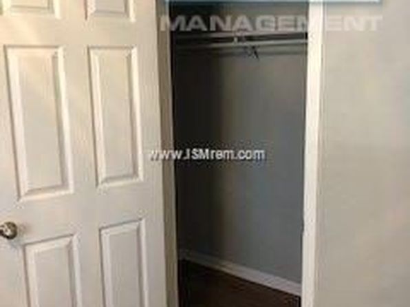 2300 Merchants Dr #21