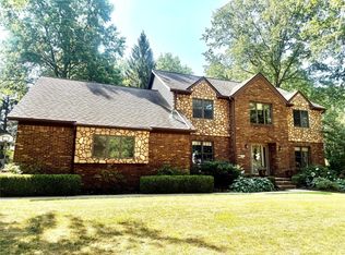6365 Lindenfield Dr, Erie, PA 16505