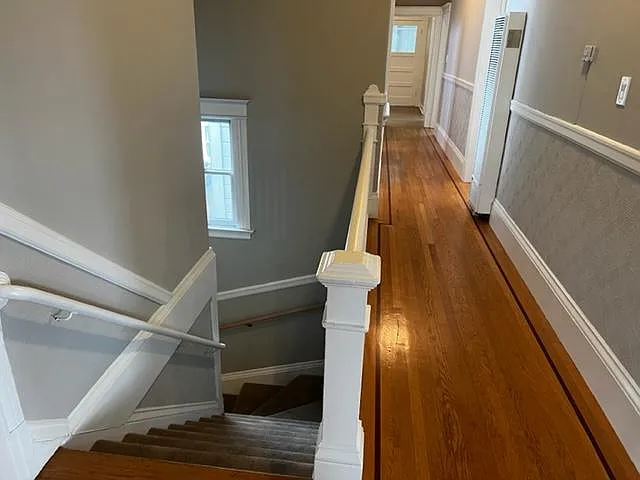 496 8th Ave — Photo 3