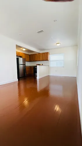 2025 Bay Dr Photo 1