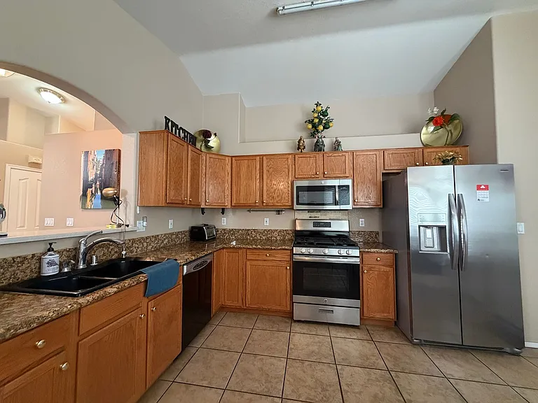 868 Worrell Ave — Photo 13