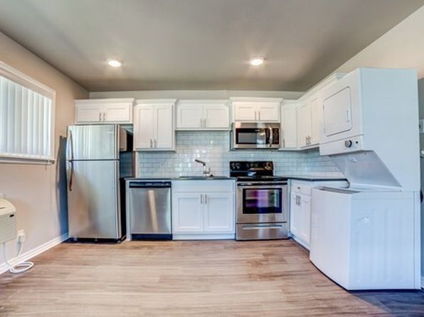 2628 E 8th St APT 4