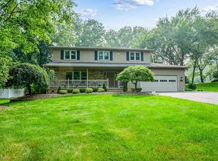 7091 Bishop Rd, Poland, OH 44514