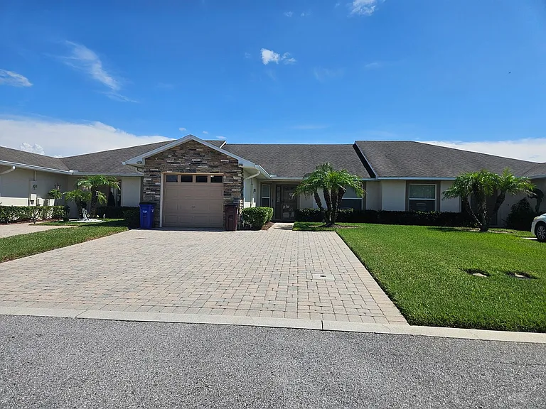 2696 Shelby Ruth Pl — Photo 1