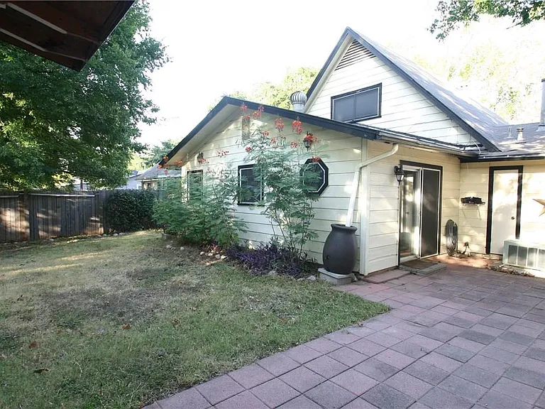6702 Isabelle Dr — Photo 13