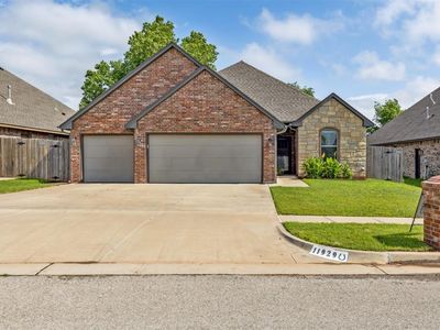 11929 SW 17th St, Yukon, OK, 73099