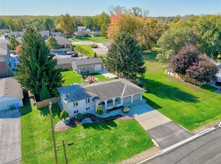 1655 Orford St, Lasalle, ON N9J 1X2